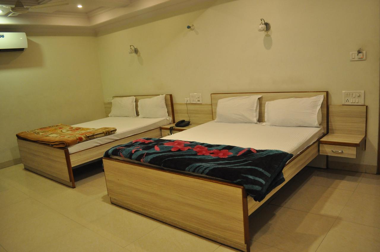 Simla Hotel Jaipur Exteriör bild