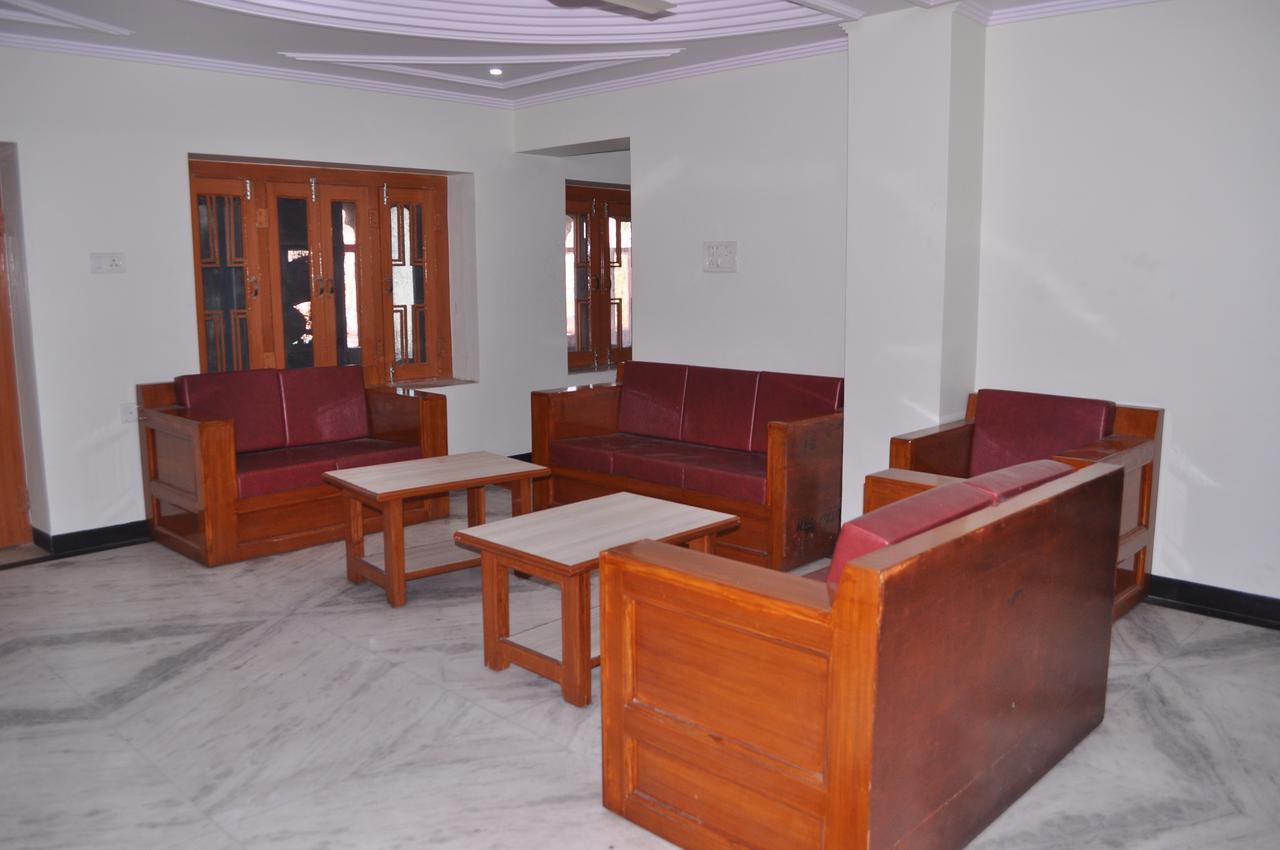 Simla Hotel Jaipur Rum bild